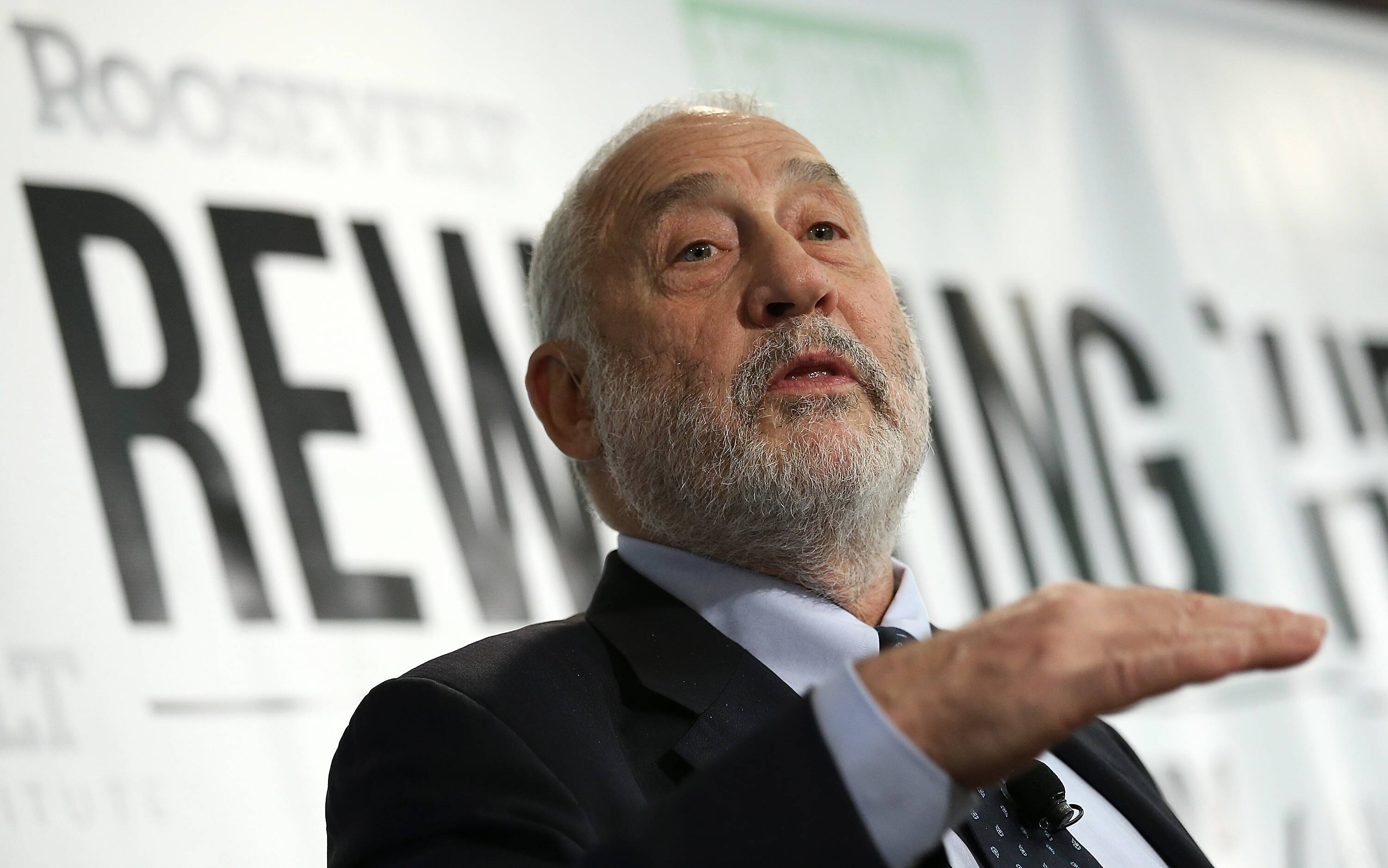 151102140343-nobel-prize-winning-economist-joseph-stiglitz.jpg