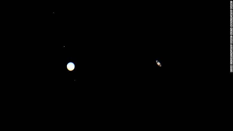 201222120047-05-jupiter-saturn-conjunction-1221-ca-exlarge-169-1.jpg