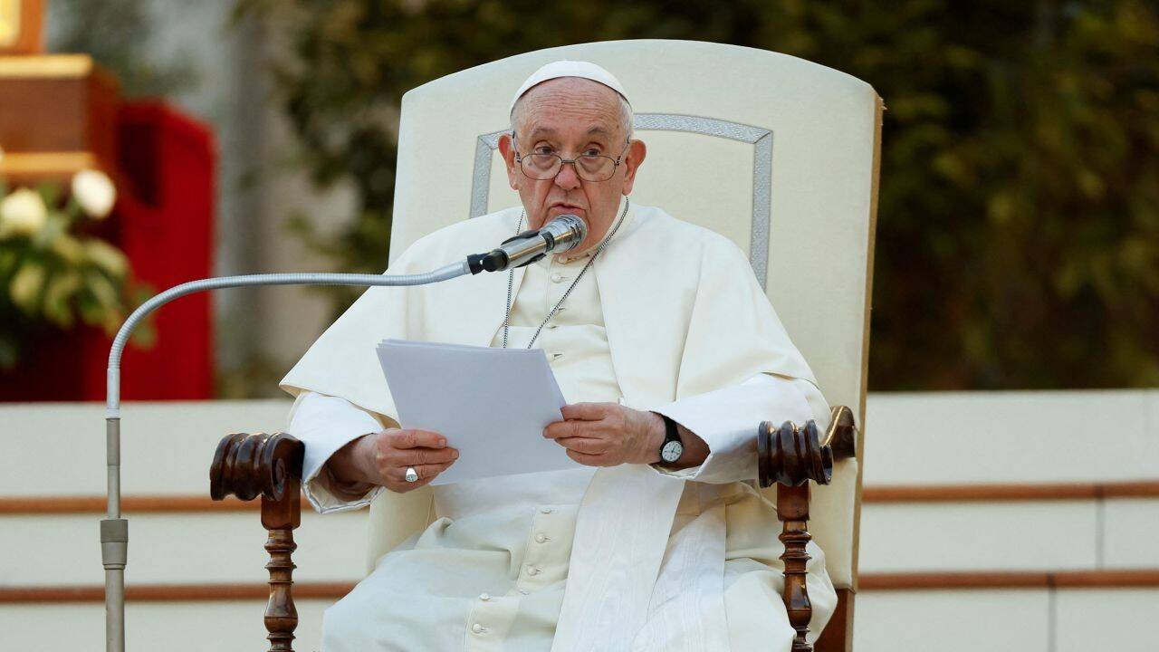 231004121859-01-pope-francis-093023.jpg