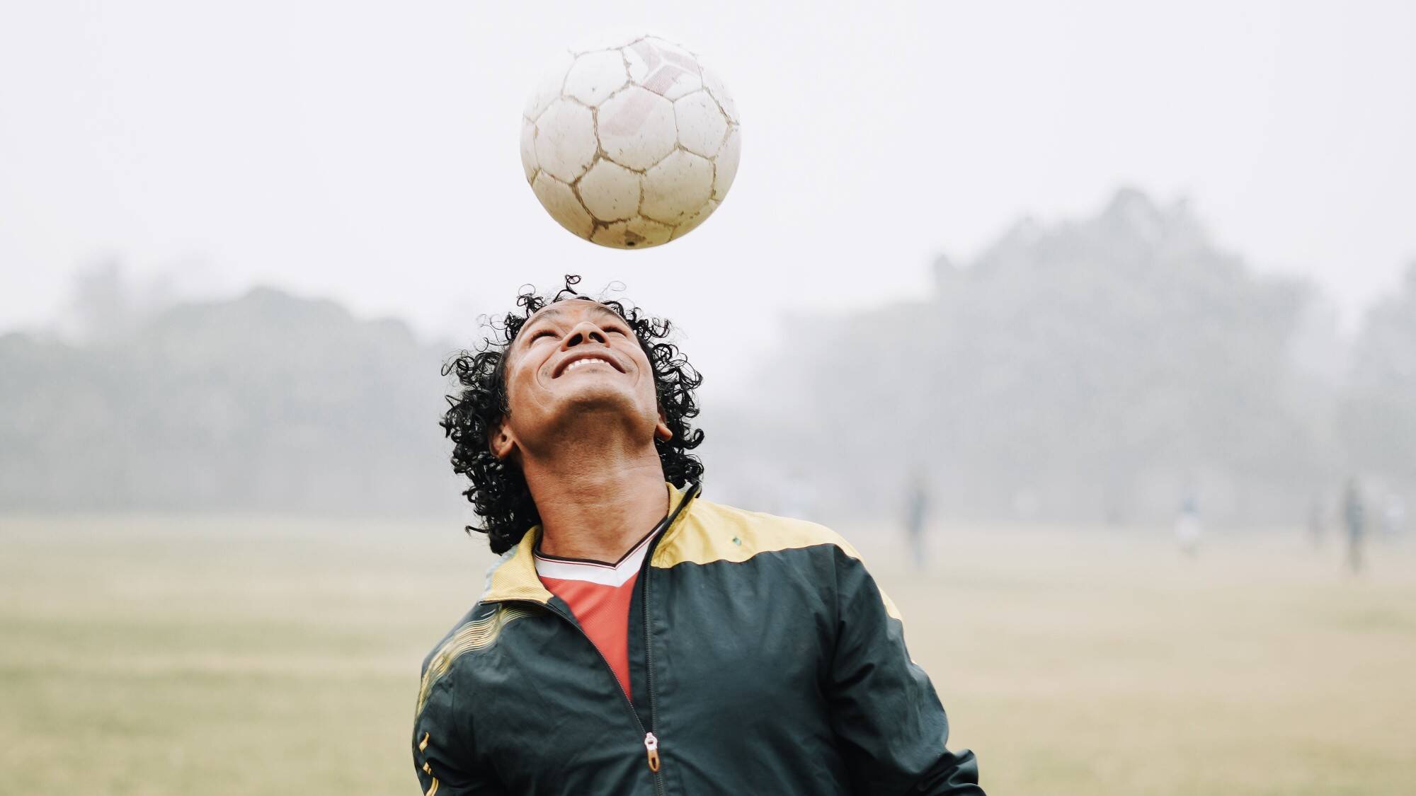 Cabezazos-en-el-futbol-causan-daño-cerebral.jpg