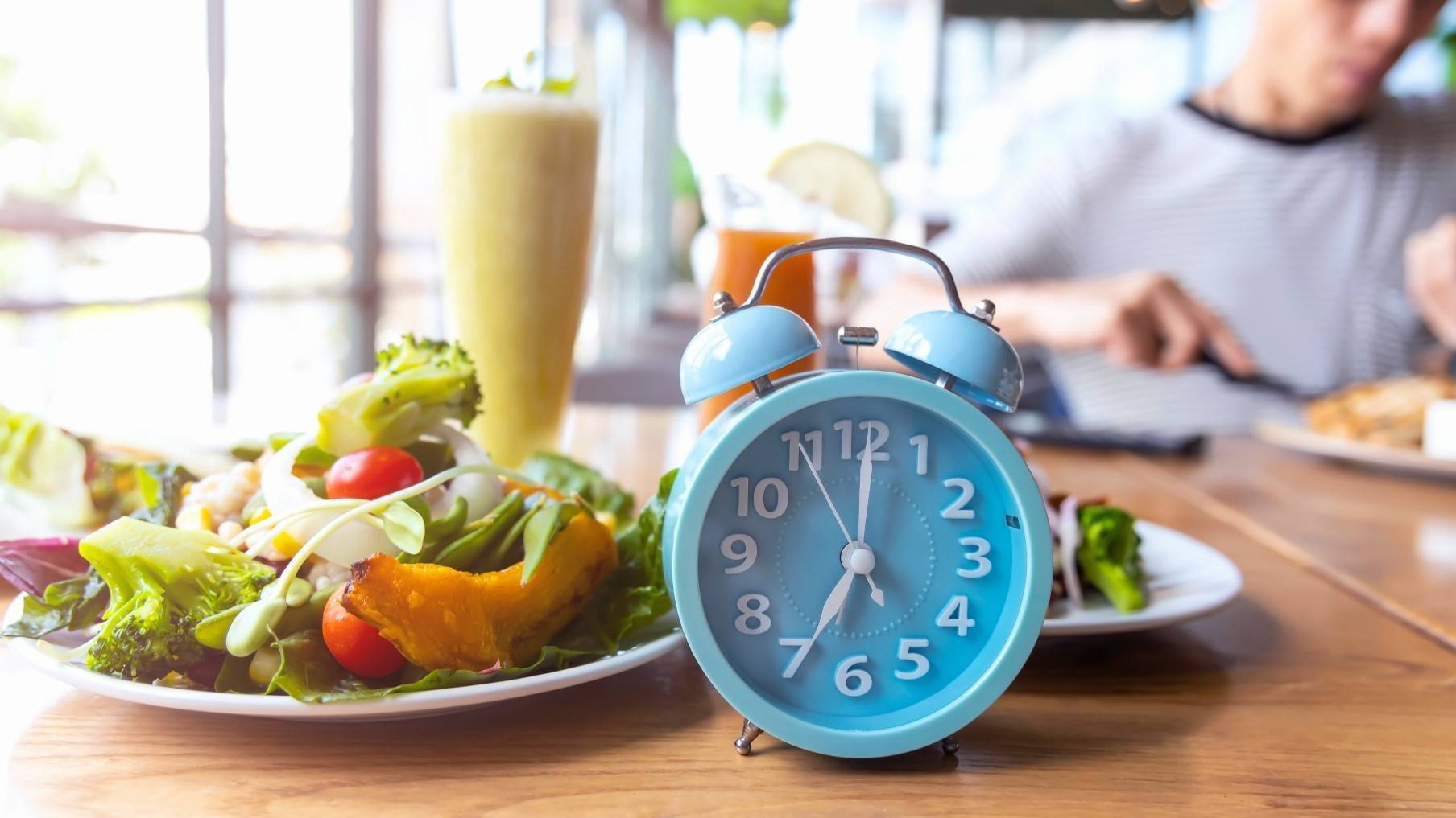 Cambio-de-hora-alimentos.jpg