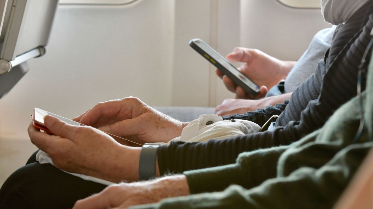 celulares-en-aeropuerto.jpg