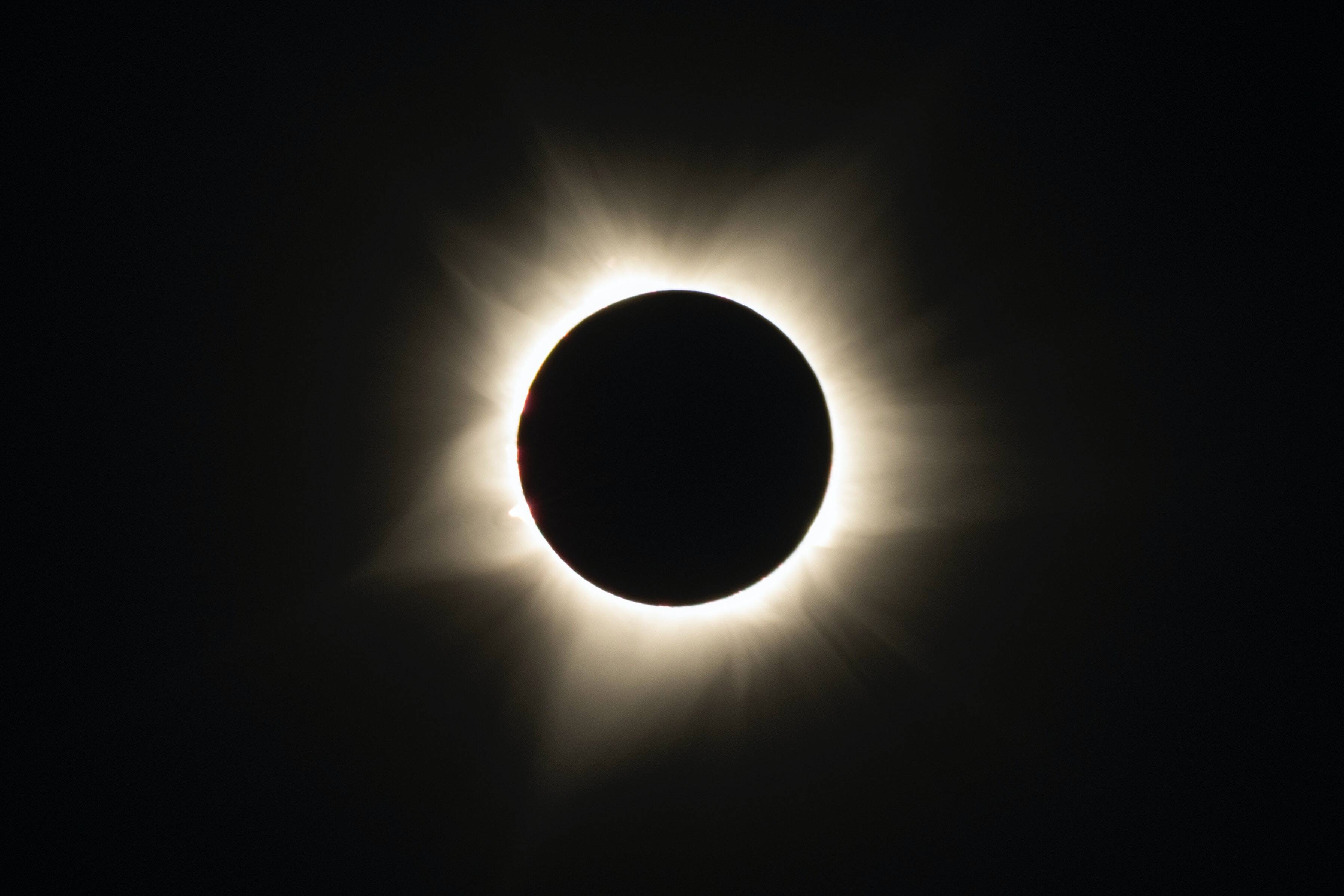 eclipse-solar.jpg