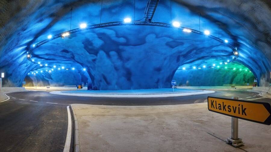 http___cdn.cnn_.com_cnnnext_dam_assets_201210121415-eysturoyartunnel-roundabout-faroe-islands-10.jpg