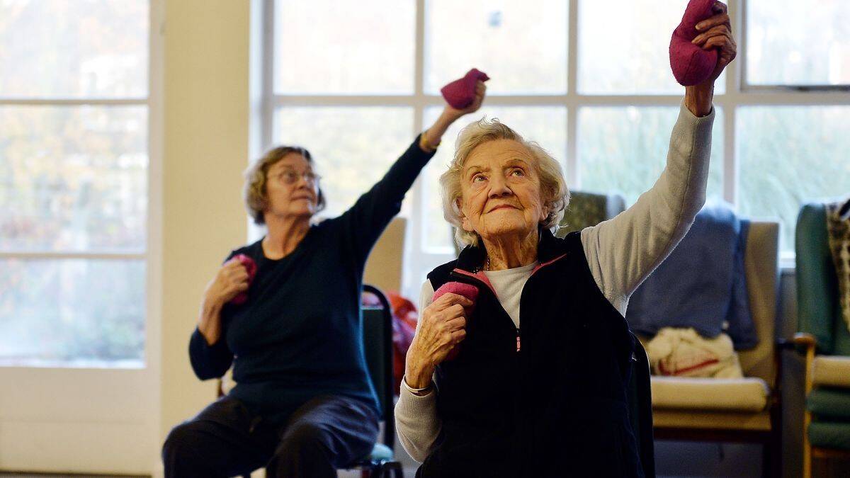 https___cdn.cnn_.com_cnnnext_dam_assets_160127173358-happy-old-people-2.jpg