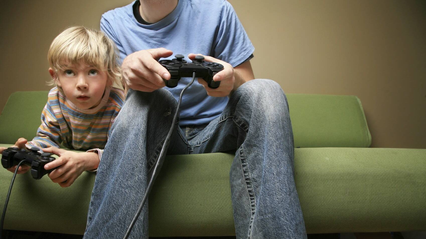 kids-playing-video-games.jpg