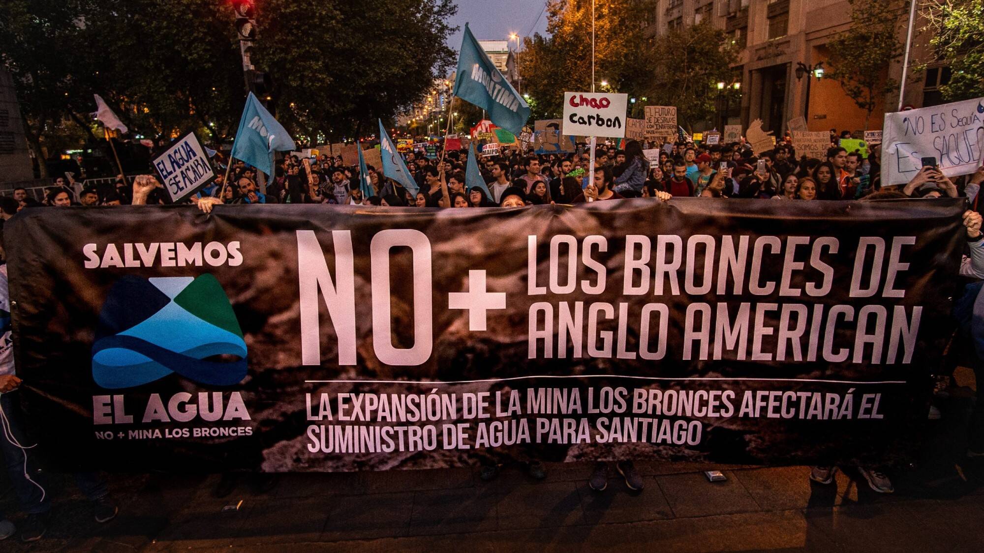 LOS-BRONCES-PROTESTAS.jpg