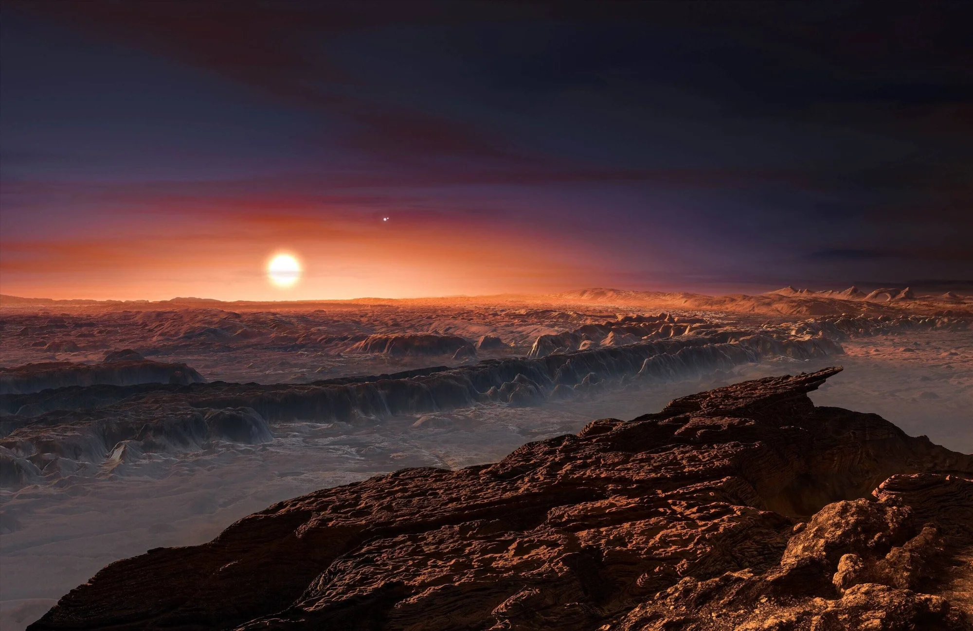 Recreación artística de la superficie de un exoplaneta rocoso y árido bajo un cielo rojizo con dos estrellas en el horizonte.