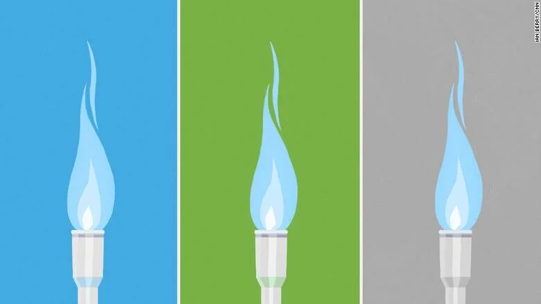 Tres ilustraciones de quemadores de gas con llama azul sobre fondos azul, verde y gris.