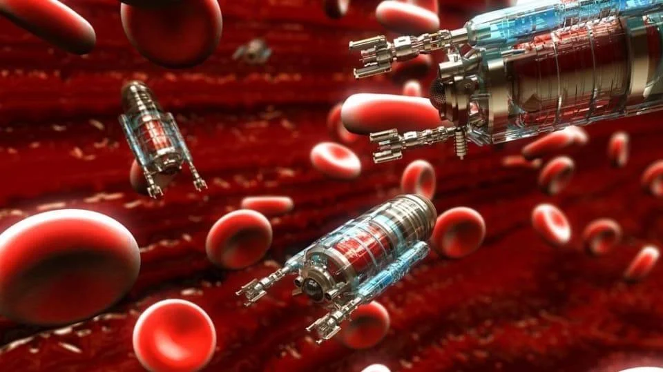 Ilustración 3D de nanorrobots mecánicos navegando por el torrente sanguíneo junto a glóbulos rojos.