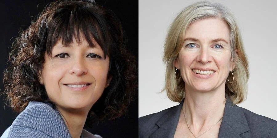 Retratos de dos mujeres adultas sonrientes, una con cabello rizado oscuro y otra con cabello rubio lacio, en poses formales profesionales.