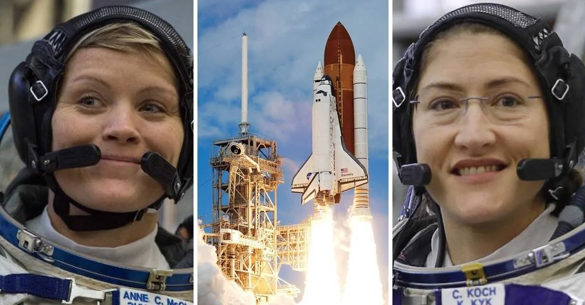 Las astronautas Anne C. McClain y C. Koch con trajes espaciales, junto al lanzamiento del transbordador Discovery.