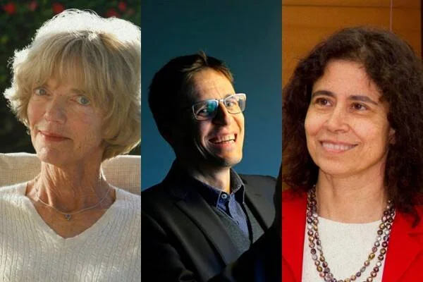 Retratos combinados de tres personas: una mujer mayor rubia, un hombre con anteojos y una mujer con cabello rizado y chaqueta roja.