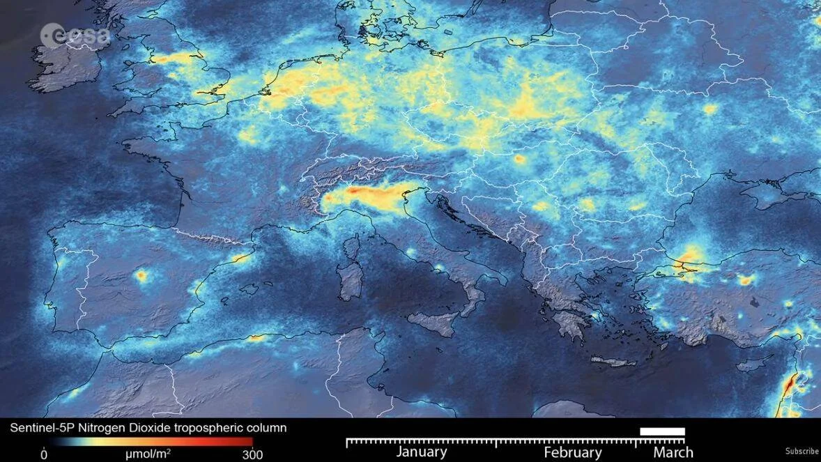Mapa satelital de la ESA con concentraciones de dióxido de nitrógeno en la troposfera europea entre enero y marzo, mostrando zonas rojas de alta contaminación.